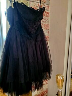 Sans Souci Black Strapless Tulle Cocktail Dress